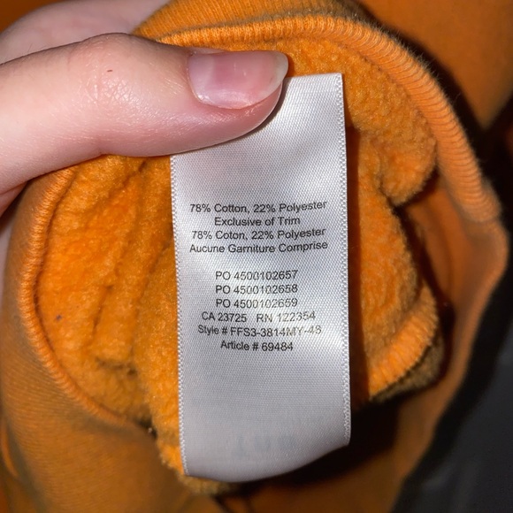 Orange TNA sweatshirt from Aritzia - Picture 5 of 5